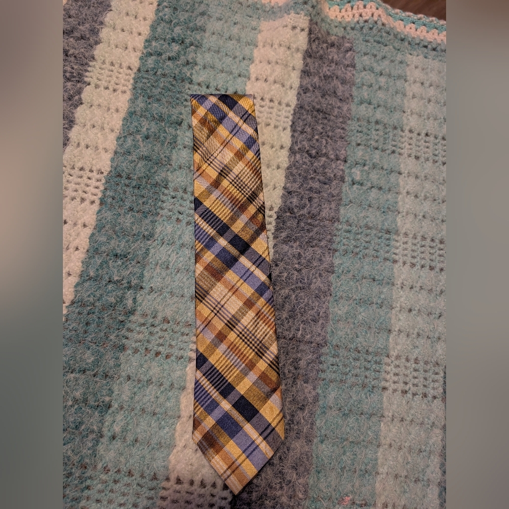 Stafford Blue‎ and Yellow Plaid Men's Tie 100% Silk